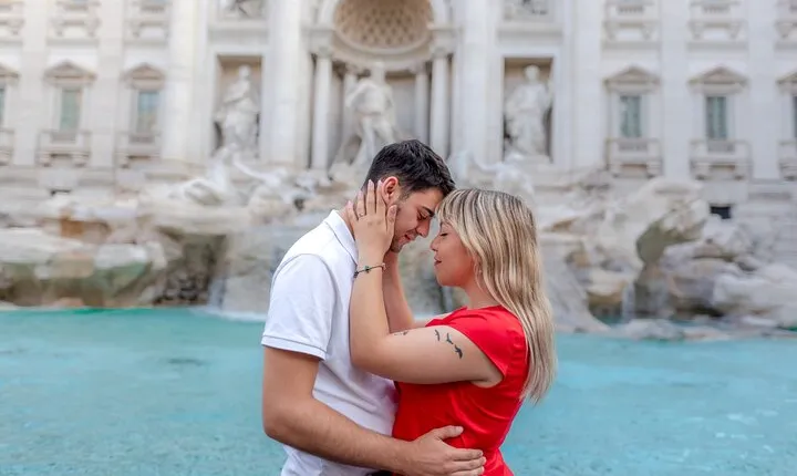 Private Photoshoot at the Trevi Fountain