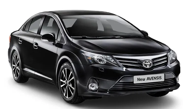 Private Sedan(4 seats) Transfer from Dublin City Center to Dublin Airport