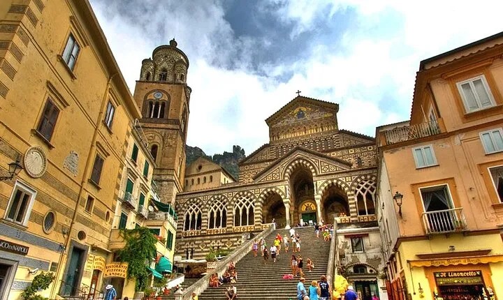 Pompeii & Amalfi Coast VIP Small Group Tour from Naples