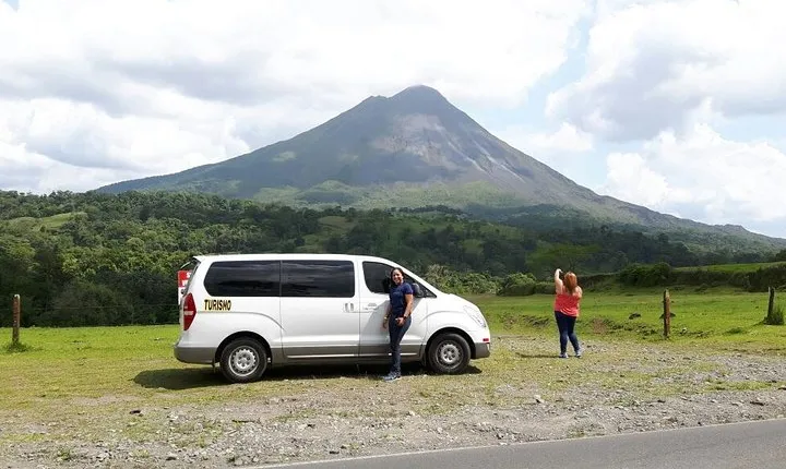 Private Transfer to/from Liberia Airport to La Fortuna Area (Arenal Volcano)