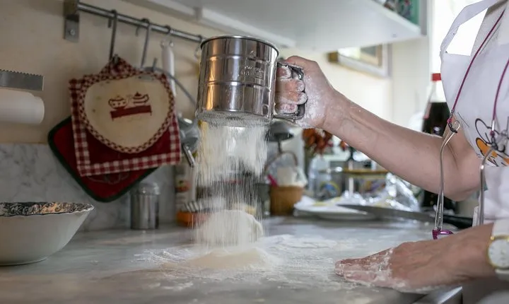 Private Pasta & Tiramisu Class at a Cesarina's home with tasting in Cervia