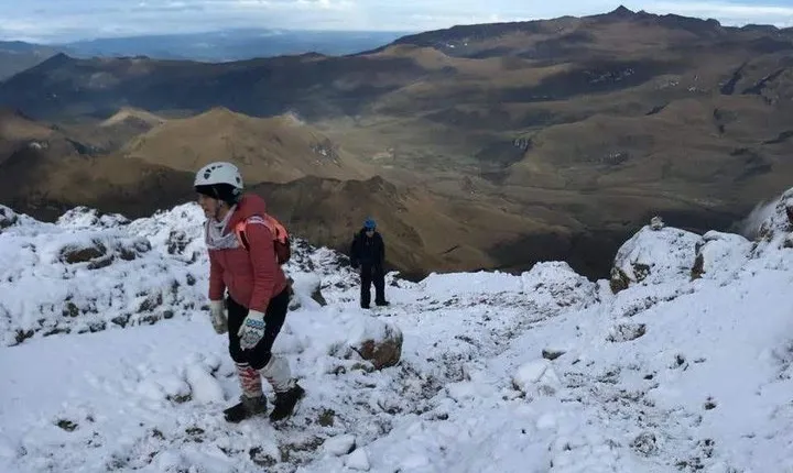 Trekking Snowy snowy edge of Tolima 3 days (5100 meters high)