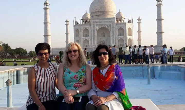 14 Hours Taj Mahal Tour From Delhi By Car