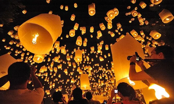 Chiang Mai: Loy Krathong Lantern Festival