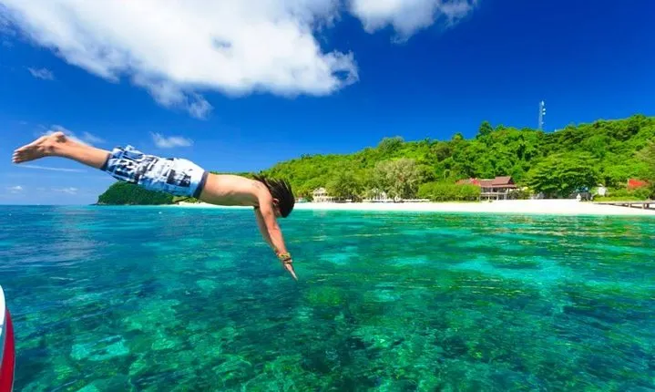 Day Trip to Maithon Island By Speedboat From Phuket