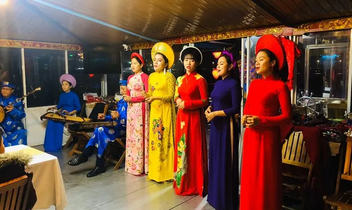 Hue Folk Songs on the Perfume River