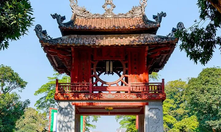 Full-day Private Hanoi Sightseeing Tour with Experienced Guide