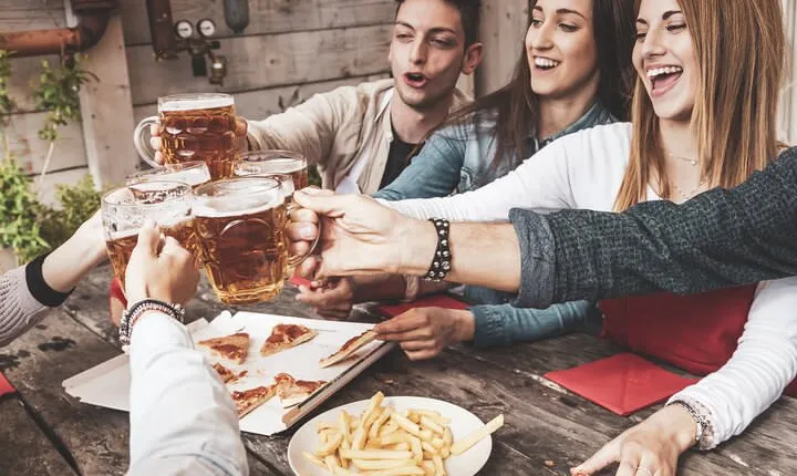 Private Beer and Food Tasting Tour in London City Center