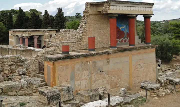 Knossos Palace guided tour - Heraklion City tour + market
