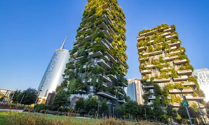 Explore Milan in 90 minutes with a Local