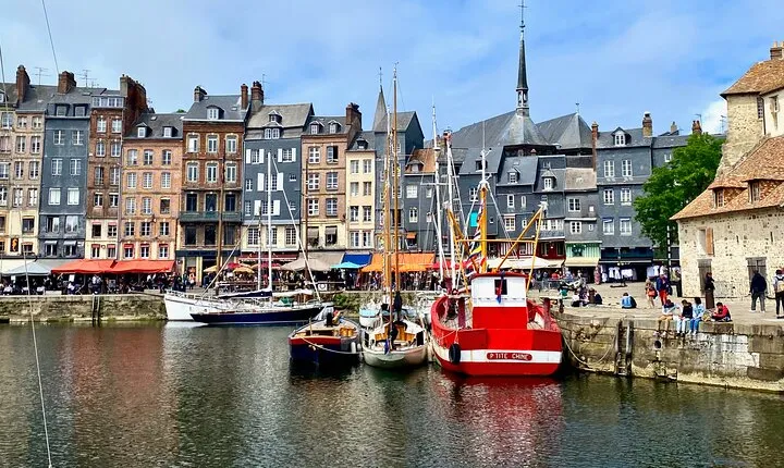 Private Normandy Rouen, Honfleur, Etretat Day trip from Paris