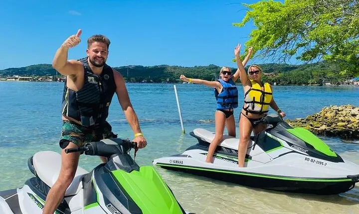 Roatan Jet Ski Rentals & Tours at West Bay Beach
