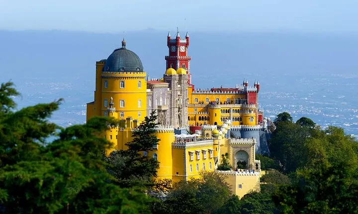 Sintra and Cascais Full Day Private Tour from Lisbon 