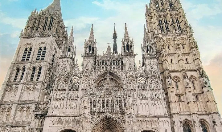 Normandy Odyssey Rouen and Étretat Cliffs Day Trip from Paris