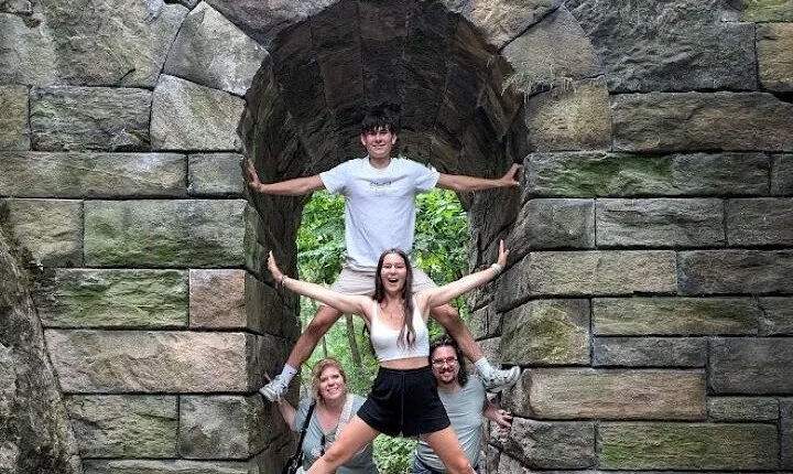 Central Park Tour with Complimentary Photo Album 