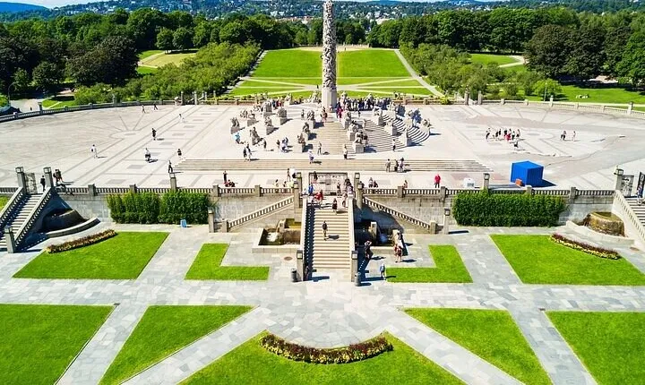 Oslo Highlights Walking Tour With A Guide