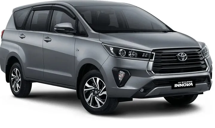 Hotel Transfer Toyota Innova Reborn