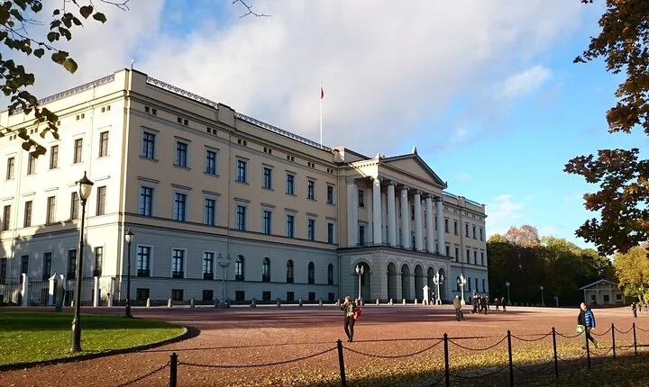 Downtown Oslo: Self-Guided Highlights and History Audio Tour
