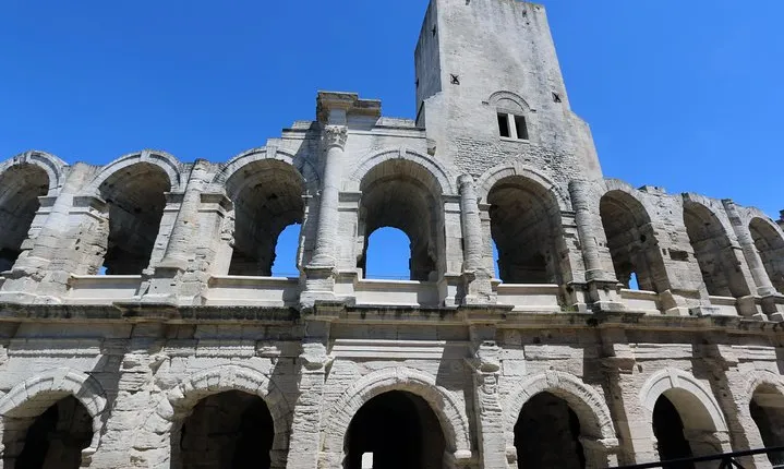 Arles half-day private walking tour, history, culture & Van Gogh