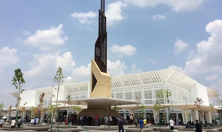 Putrajaya Tour from Kuala Lumpur