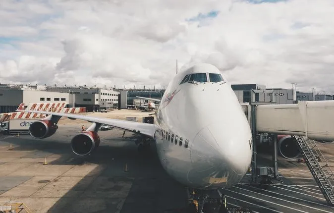 Heathrow Airport To Gatwick Airport Private Transfer Service