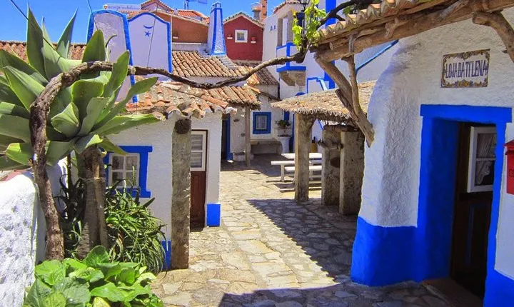 Ericeira & Mafra’s Wonders - Rural Beach & Wine Private Tour