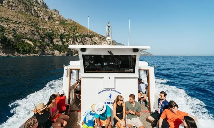 Amalfi Shared Tour (9:00am or 11:15am Boat Departure)