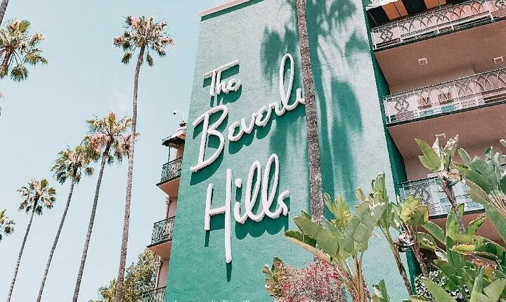 Beverly Hills & Rodeo Drive: Private 2-hour Walking Tour