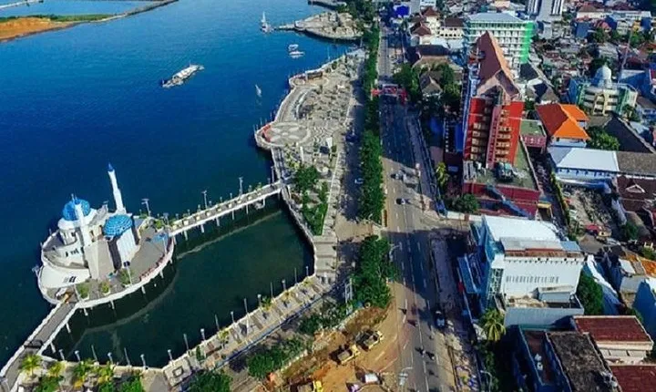 Makassar Private Customized Full-Day Tour with English Speaking Driver