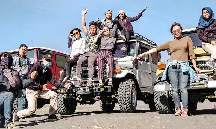 1Day - Bromo Non Sunrise Tour via Malang (to avoid crowd)