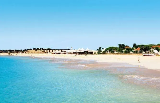 Boa Vista Catamaran Cruise with Beach Afternoon and Lunch