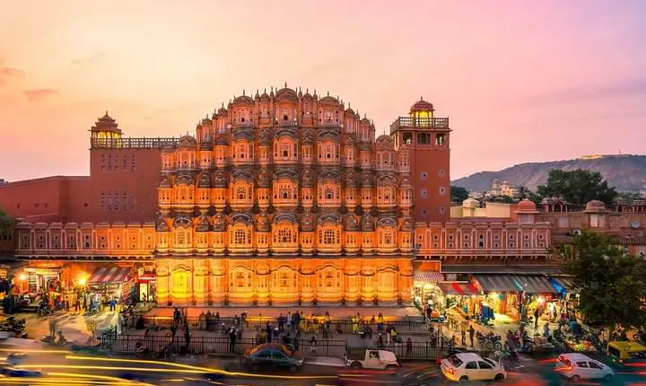 Affordable transfer from Agra to Jaipur via Fatehpur Sikri