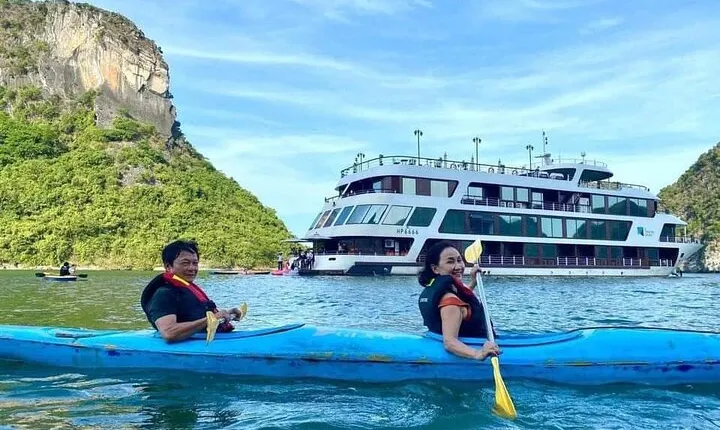 LE THEATRE Cruises - The Wonder on Halong Bay 2 Days 1 Night