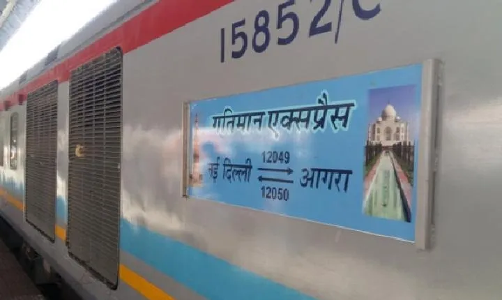 Same Day Round Trip Agra TAJ Tour by GATIMAAN EXPRESS - TRAIN (ALL INCLUSIVE)