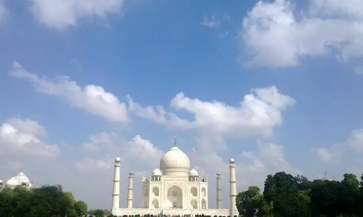 Private Agra Overnight Tour With Four Star Hotel Accommodation 