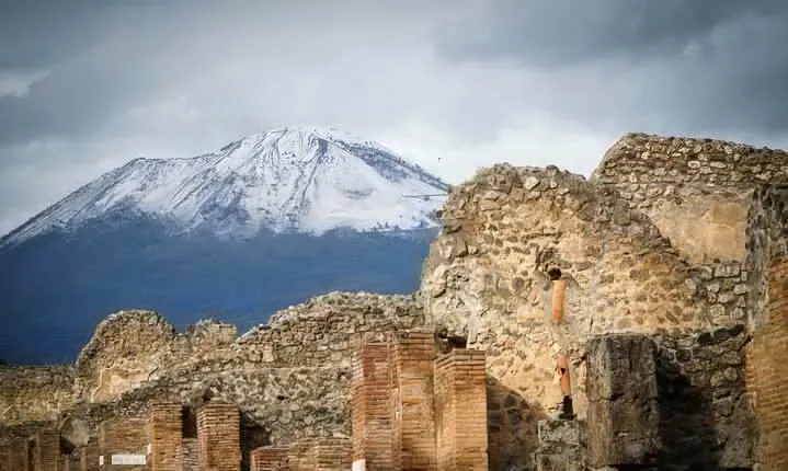 Full Day Private Tour Naples to Pompeii and Positano and Salerno