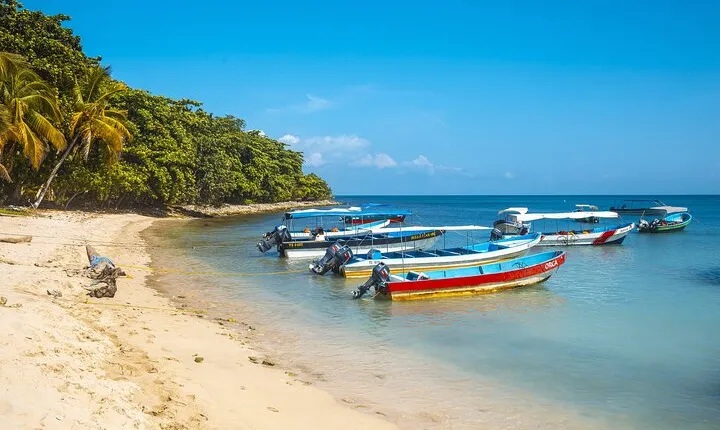 Full Day Private Tour of Punta Sal Tela from San Pedro Sula