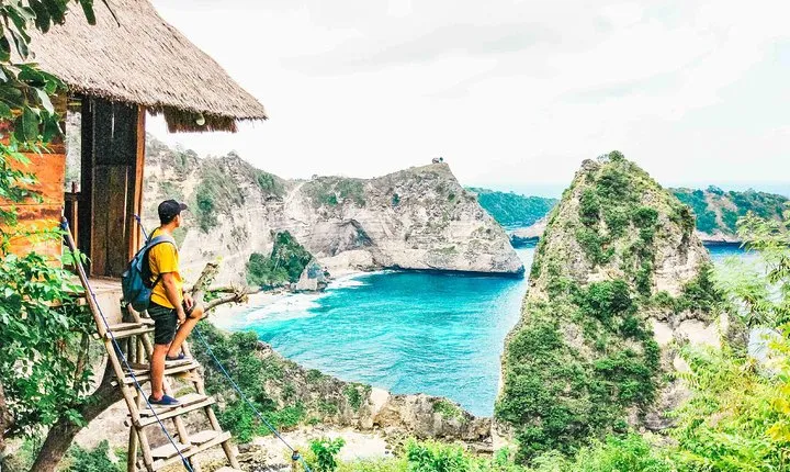 East Nusa Penida Small Group Tour: Atuh Beach & Diamond Beach – Full Day