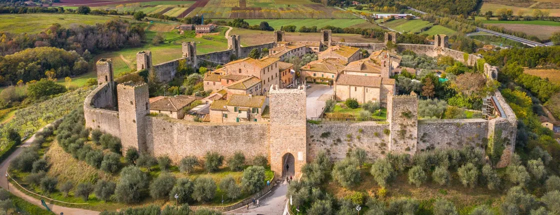 Monteriggioni and Val d'Orcia Medieval Day Trip with Optional Tastings