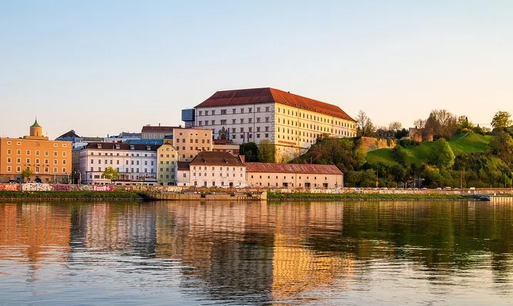 Linz Private Walking Tour With A Professional Guide
