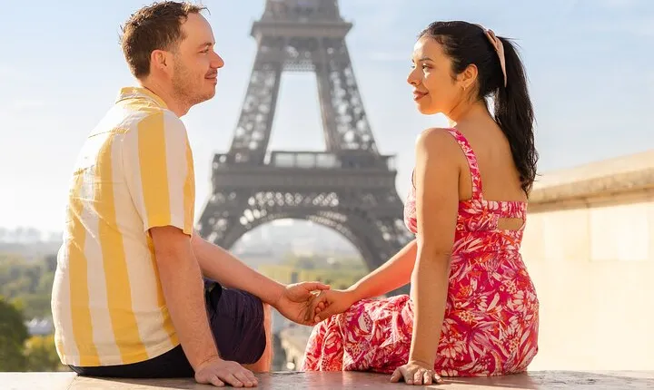 Paris: Your Own Private Photoshoot at the Eiffel Tower