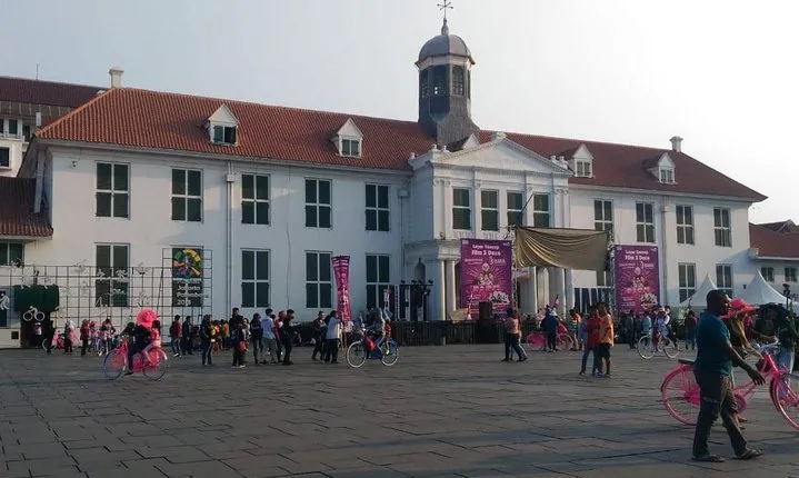 Jakarta Fun Evening City Tour
