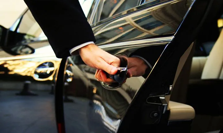 Private transfer from Fez to Marrakech Airport or city.