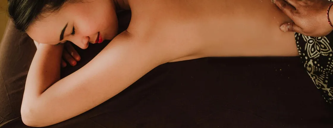 Luxury Aromatherapy Massage - 120 minutes