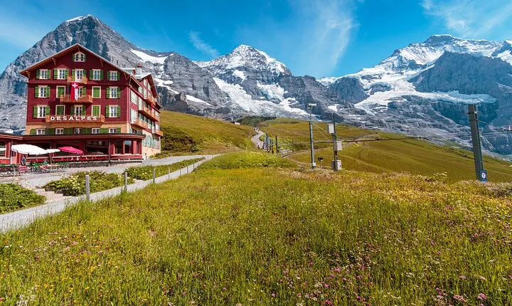 Grindelwald and Lauterbrunnen Private Tour from Luzern
