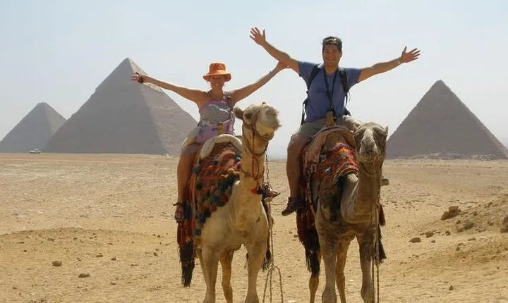 Sunset Camel Ride near the Giza Pyramids Plateau 