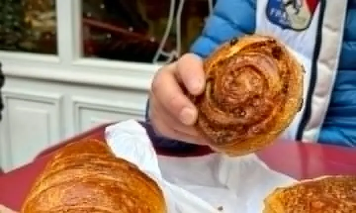 Walk through the gourmand Paris history