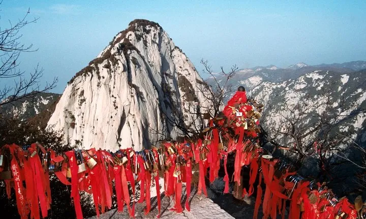 Private Mt. Huashan Hiking Tour from Xi'an