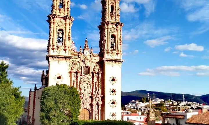 Cacahuamilpa Grottoes - Taxco, Ciudad de la Plata
