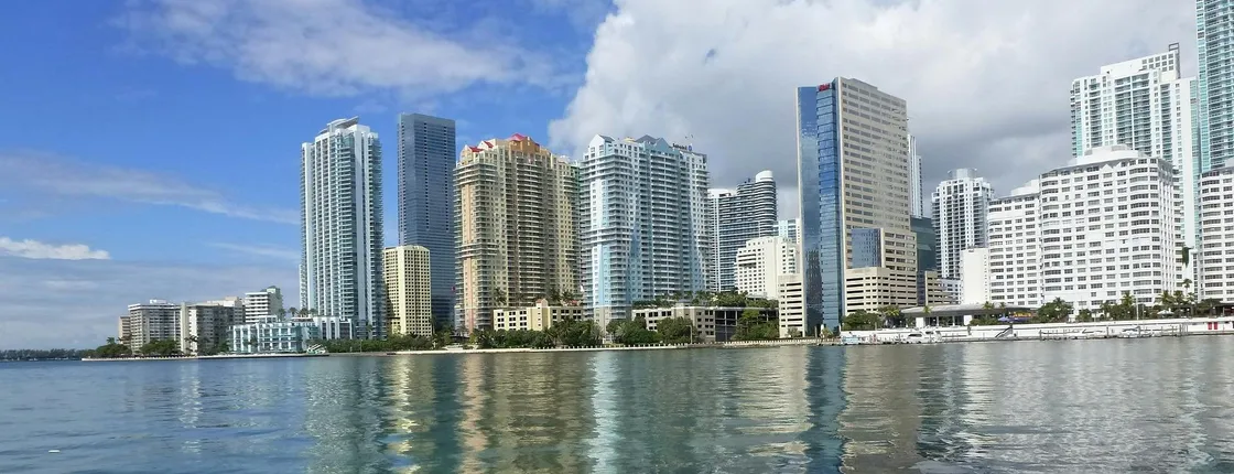 Miami sightseeing cruise of South Beach, Biscayne Bay, & Venetian Islands